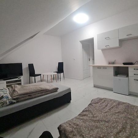 Ferienwohnung Rmf Naworol 10,,,, Wjazd Od Nr 6 Stettin Exterior foto