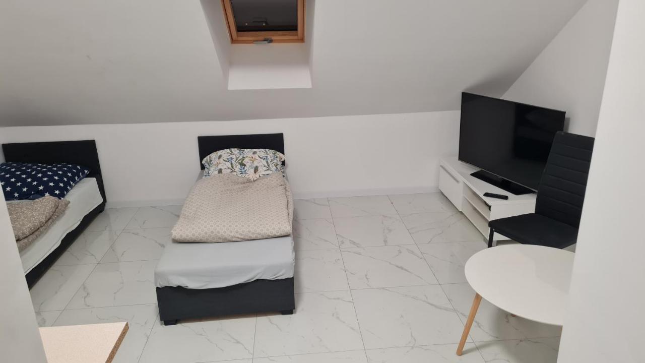Ferienwohnung Rmf Naworol 10,,,, Wjazd Od Nr 6 Stettin Exterior foto